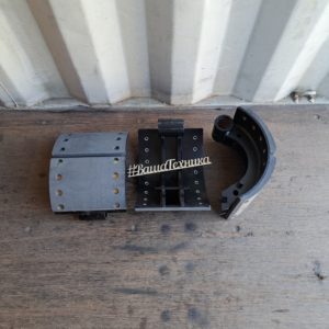 Колодка тормозная ЧМЗАП с накладками 314-3502090